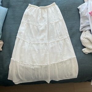 Hollister Ultra High-Rise Tiered Maxi Skirt